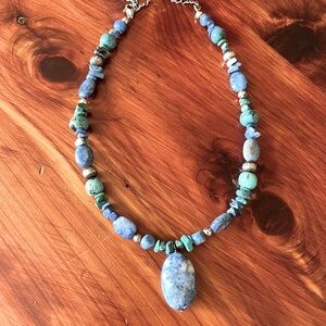 Sterling Silver Blue Lapis‎ necklace